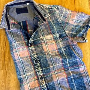 Vintage acid wash, button-down, 90s fashion, short sleeve, boxy fit